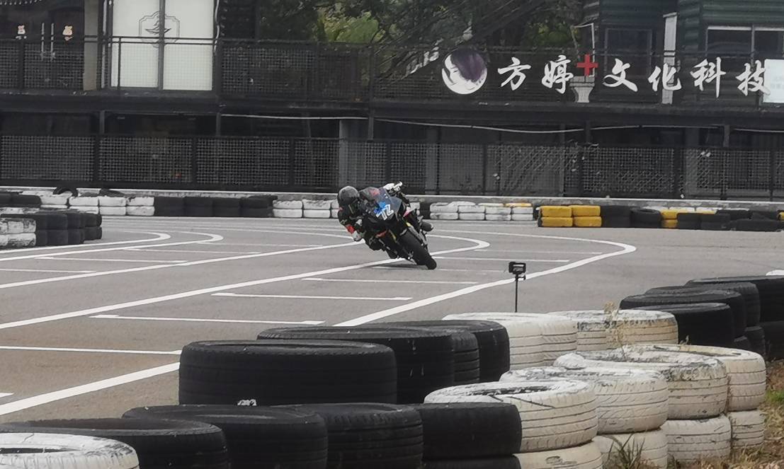 飞鹰rm35试驾感受,飞鹰rm35的优点和缺点