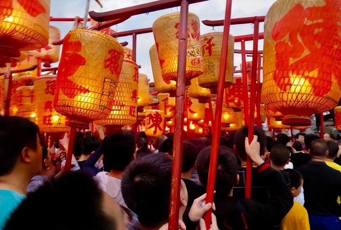 中国姓氏排名第一村,中国人口第一村