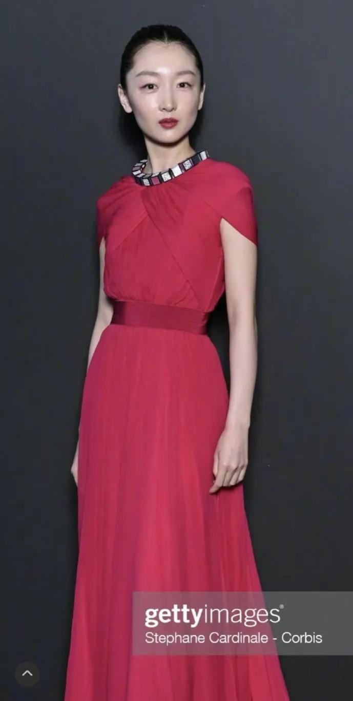 周冬雨面相分析,周冬雨早期后期面相