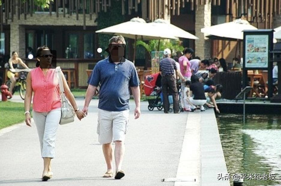 680万拿下顶尖九年一贯制学校，这个神秘社区，有多厉害？