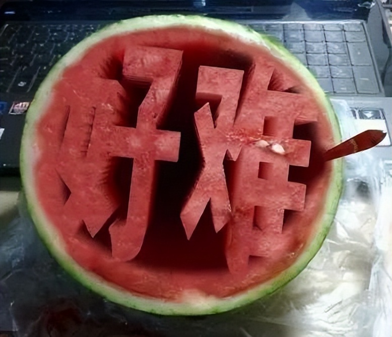 一来月经就痛经是什么原因,经期咯血