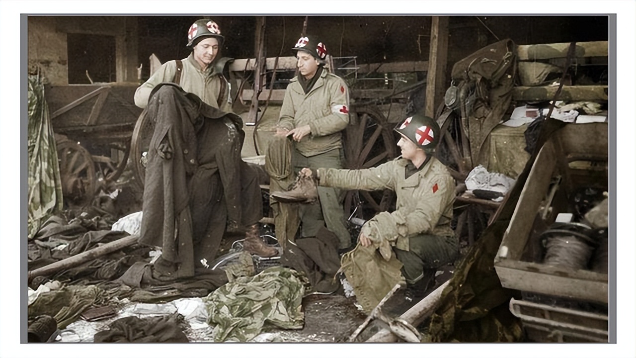 在战场上时，对方的医疗兵能否射杀，其原因是怎样的？