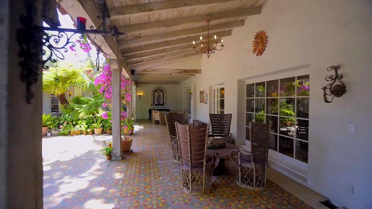 回味旧金山探访成功者的庄园,一种窗口令艾尔卡彭等囚犯备受折磨