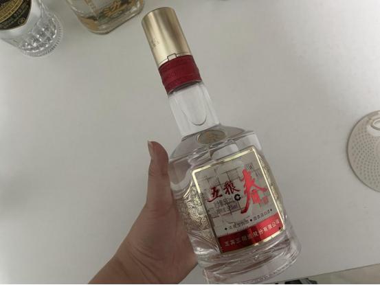 四川私企一领导，30年应酬总结出一份白酒清单，网友：不愧是领导