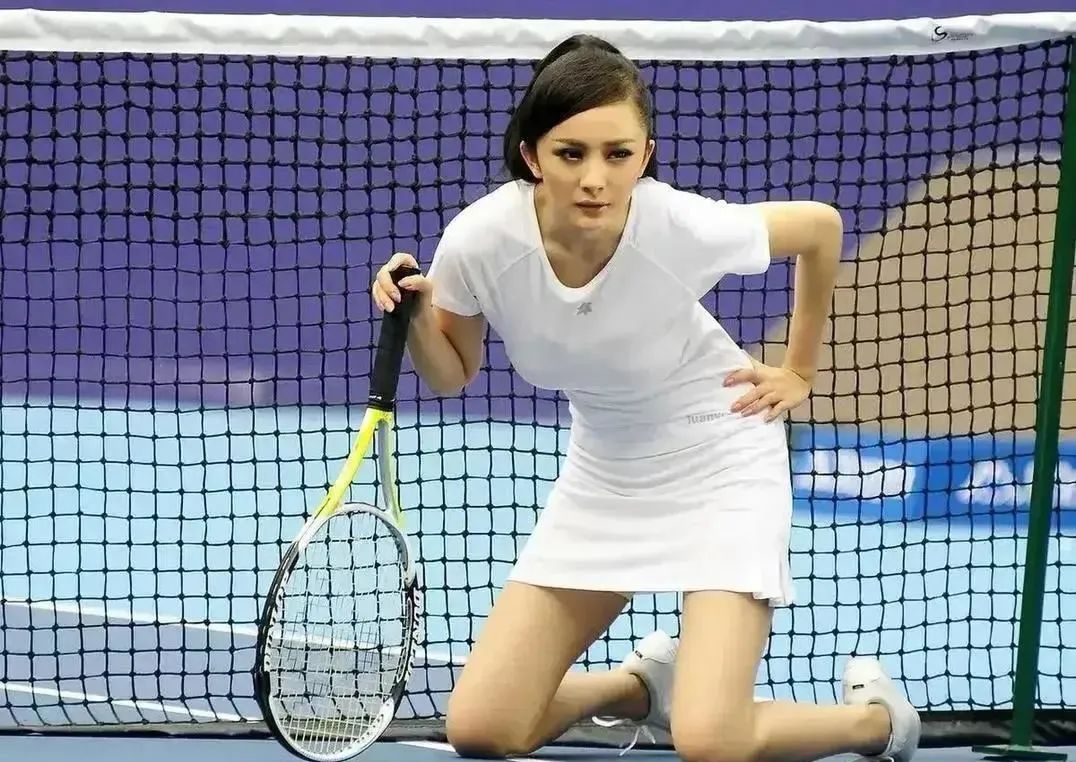 女明星,身材里也藏着网球的秘密