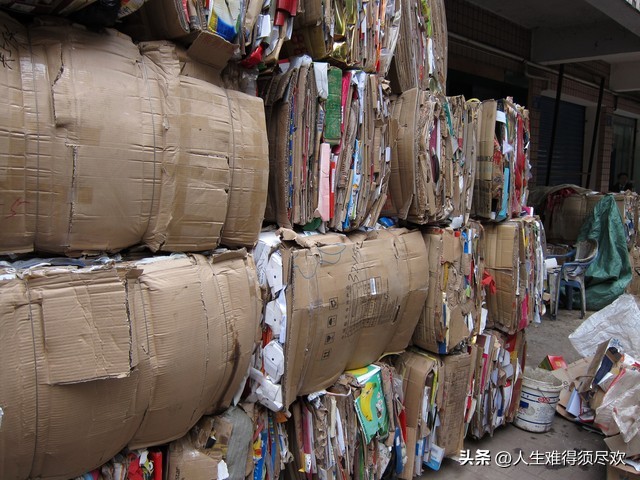 线上回收废品前景,智能废品回收机前景如何