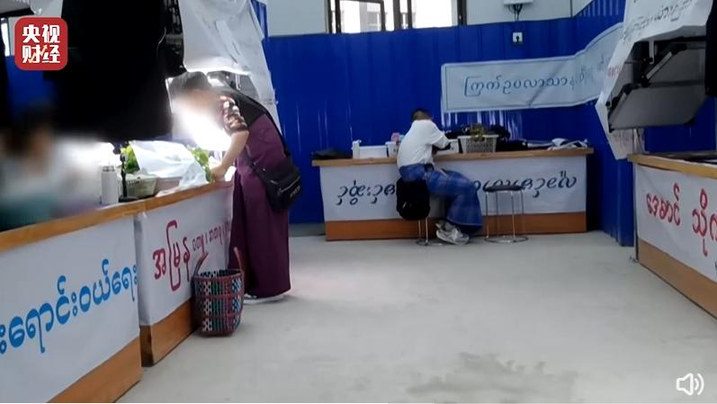 老坛酸菜的抠脚大汉,老坛酸菜是抠脚大汉才出来的吗