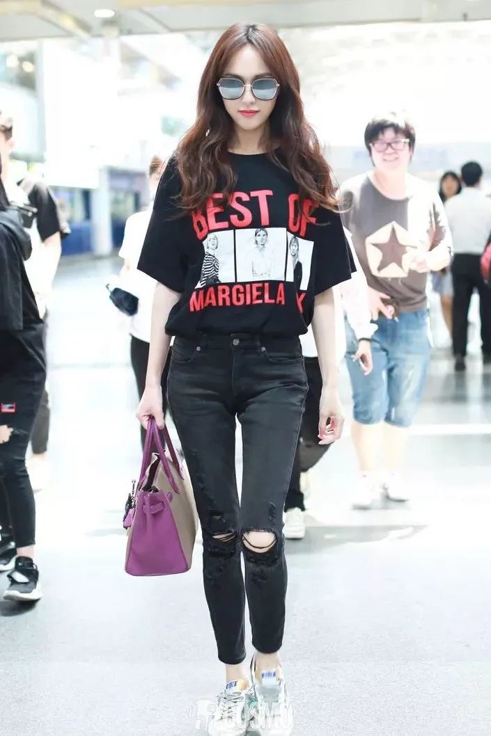 唐嫣在机场时背的焦糖色包,唐嫣曾经用过哪些包包