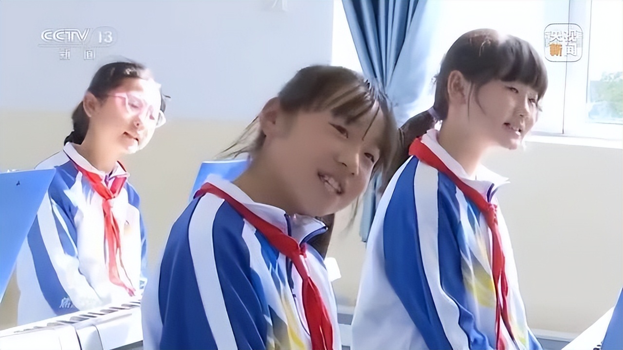 搬出大山搬出小康搬出幸福,搬出大山挪穷窝展望幸福新生活