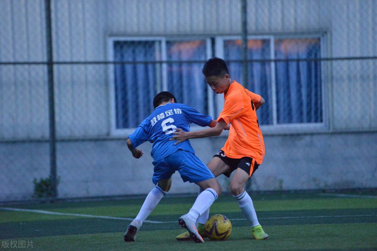 回顾一下过去的几年国足,了解一下中国足球的历史