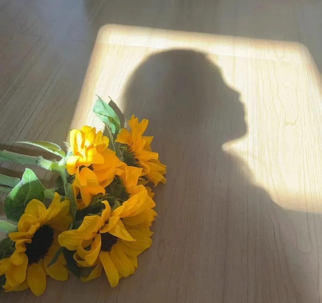 原生家庭缺爱的孩子会怎样,原生家庭缺爱的人一生都在寻找爱