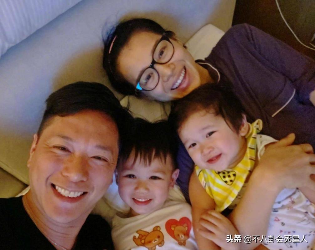 第一眼“丑”，第二眼好看，这7位女星颜值是个谜