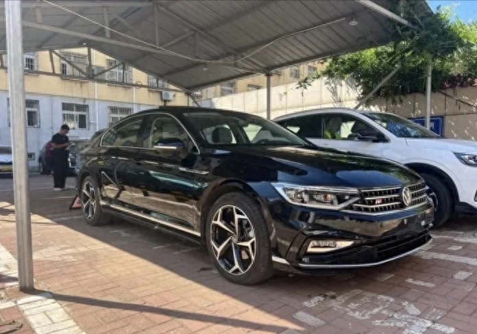 大众迈腾开起来的感受,迈腾开起来特别舒服