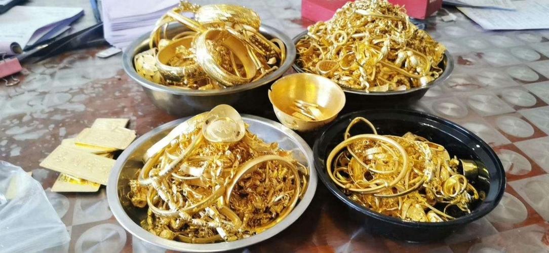 银行卖黄金是按什么价格回收,银行黄金可以在金店出售么