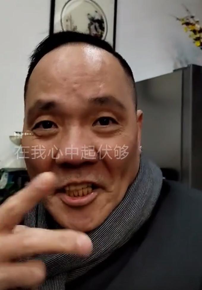 周星驰梁小龙照片,周星驰请梁小龙拍戏