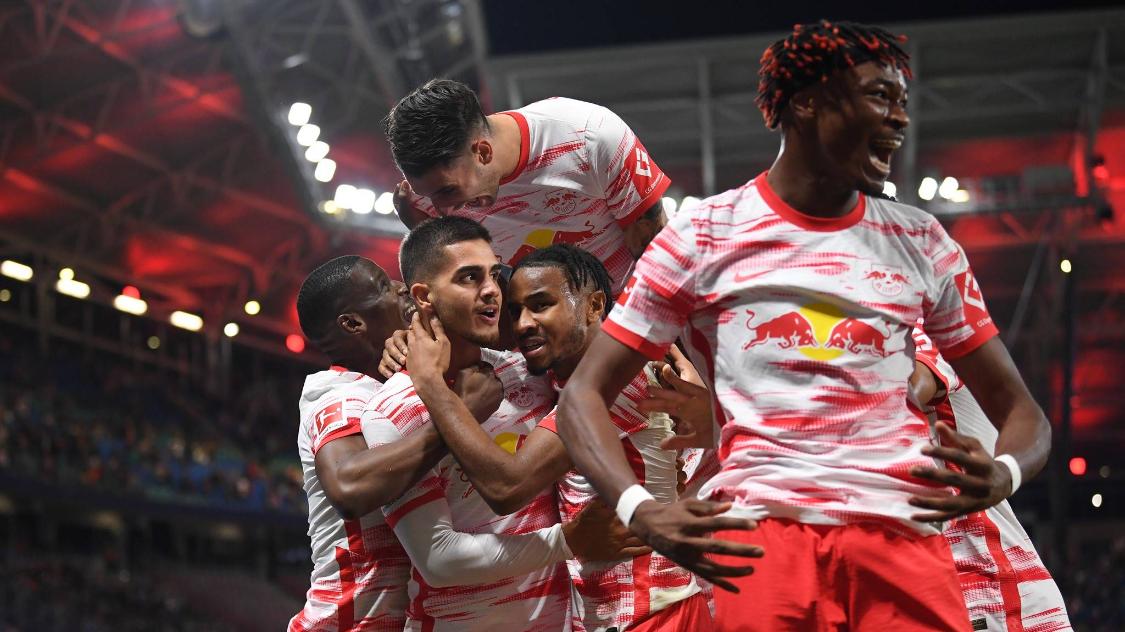 5-1击败奥沙利文晋级四强,卫冕冠军五战全胜