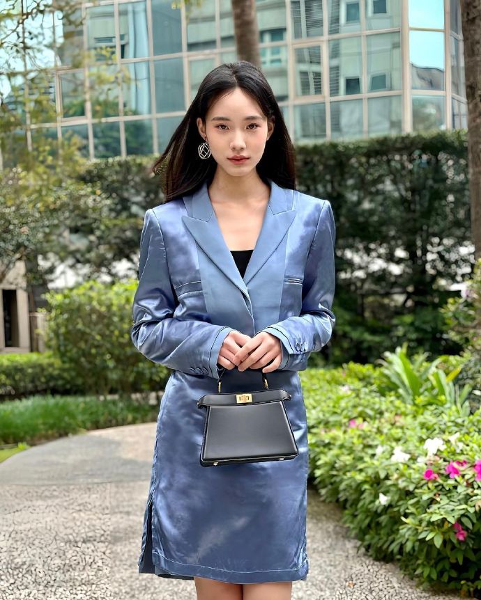 小s二女儿合体拍广告,小s二女儿凹造型