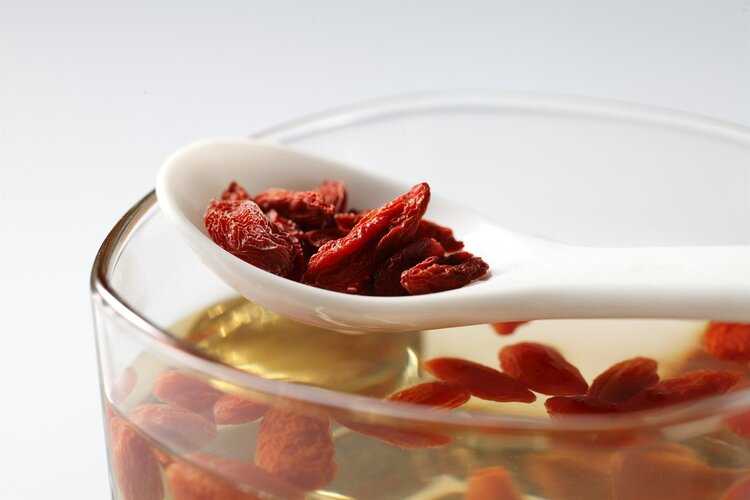 药酒除了泡酒以外还有什么用,药酒是酒精还是白酒泡药好