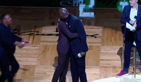 加内特球衣退役仪式全回顾,加内特退役5号