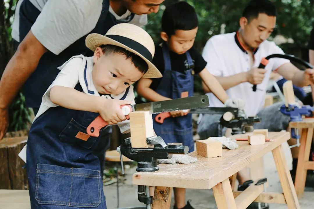 裸辞女教师云南,辞职女教师隐居山村多年