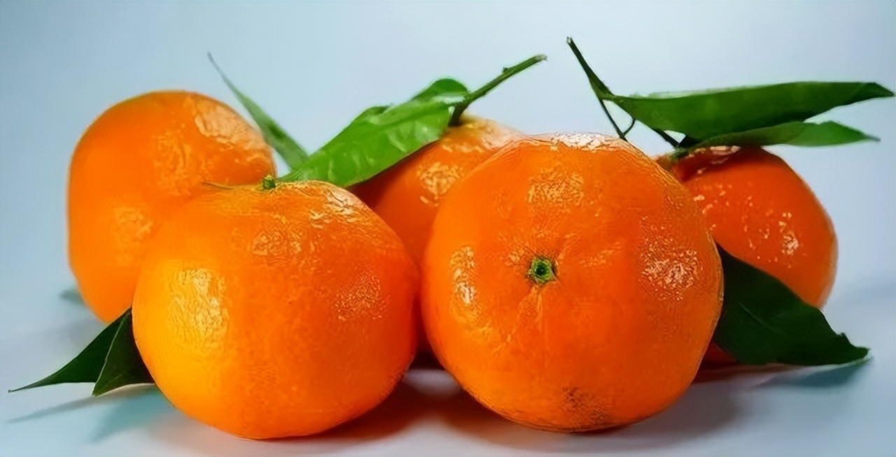 喉咙发痒咳嗽不能吃什么食物,咳嗽支气管炎不能吃什么食物