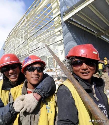 *疆新**人和*藏西**人在内地工厂的稀缺现象：他们为什么不愿意进厂呢？