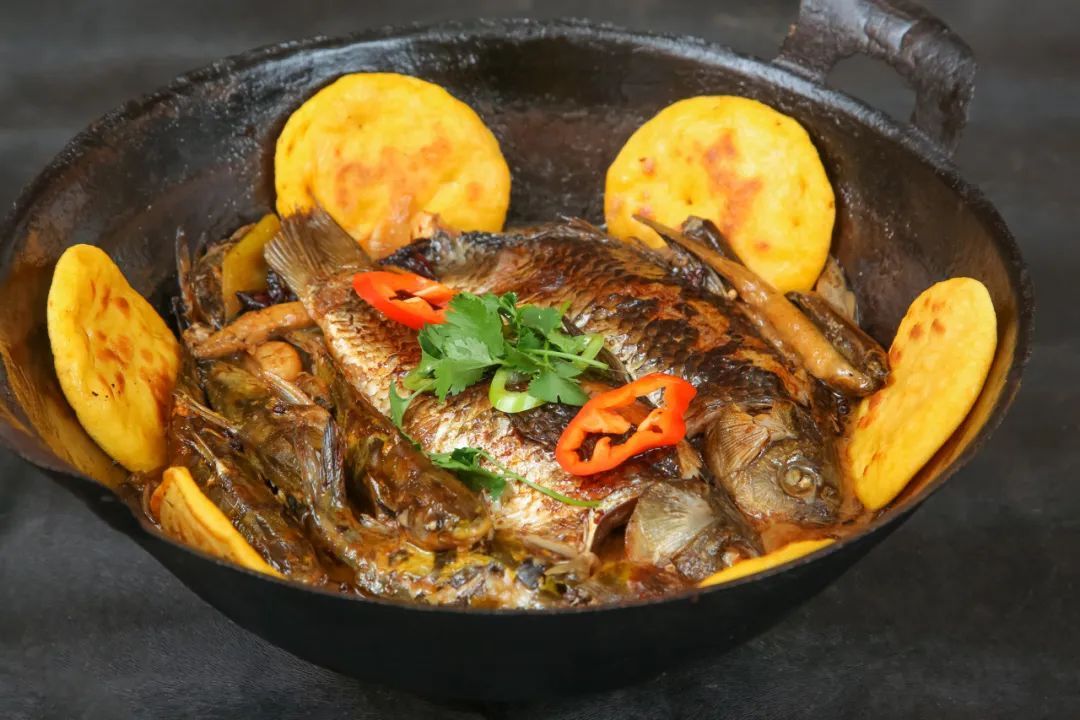 盛夏时节荷花盛开,盛夏去看荷花