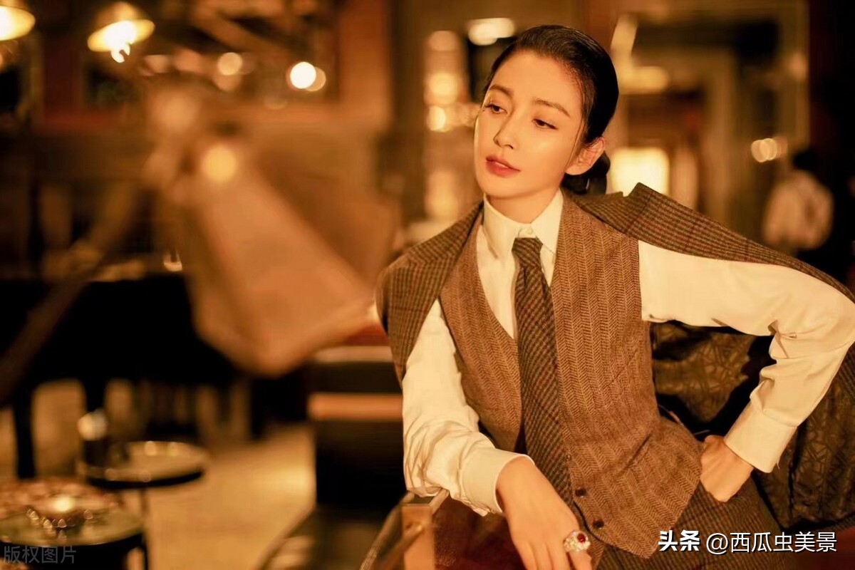 李冰冰时装lofficiel,李冰冰黑白时装大片