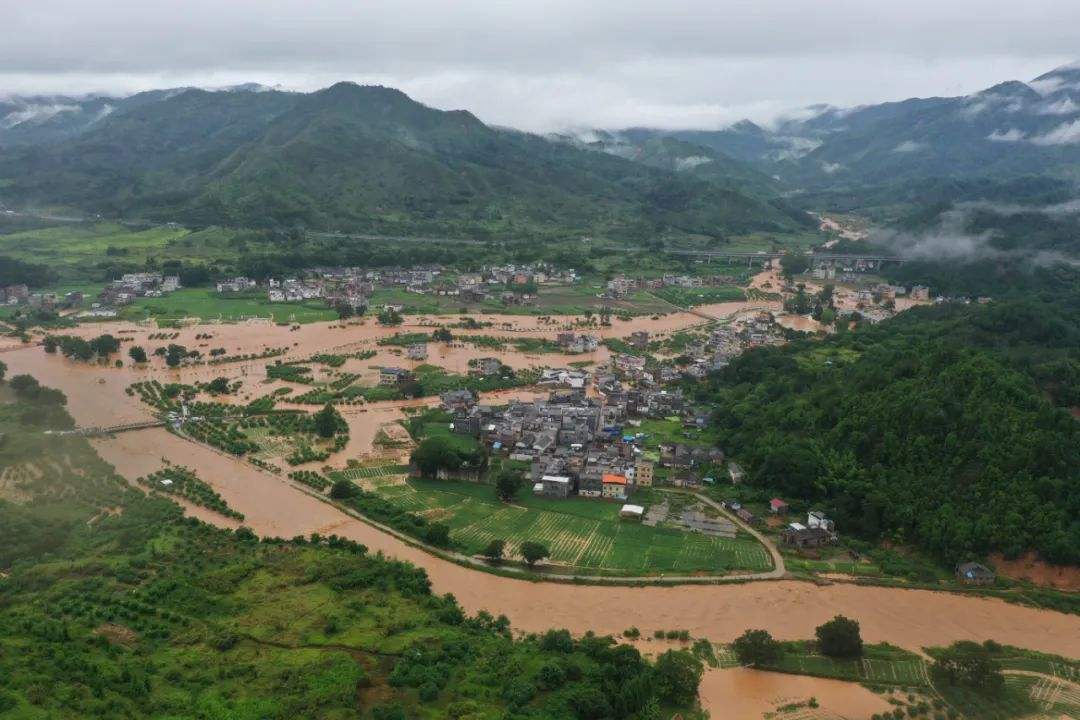 七星连珠天象罕见上演代表什么,七星连珠天象凌晨几点出现