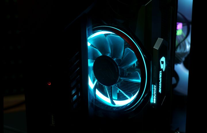 rogz11主机,rogz11可以配什么主板