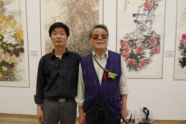 华山二字出自谁笔？十几年前两书法家对簿公堂，闹剧之后没有赢家