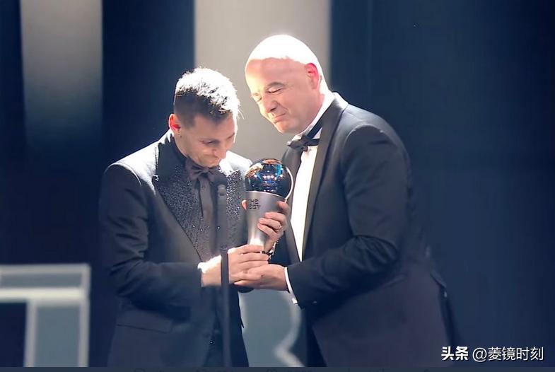 梅西c罗各拿了几次世界足球先生,梅西第8次夺得世界足球先生