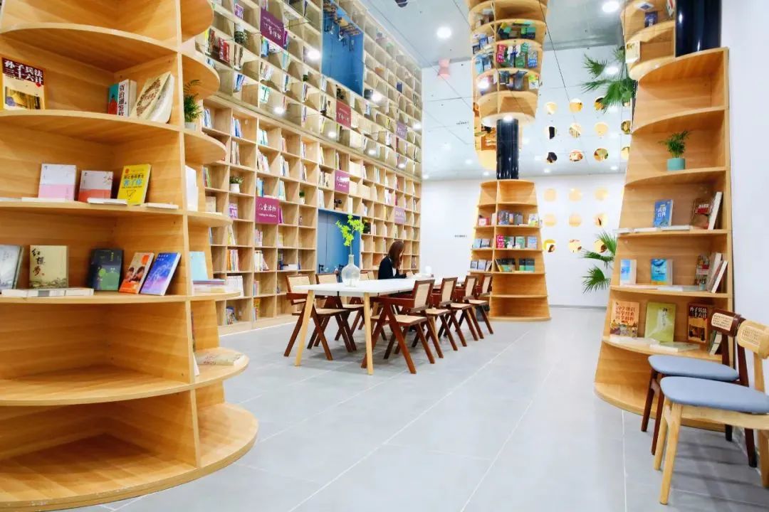 我家门口有条河,我家门前有条河全文