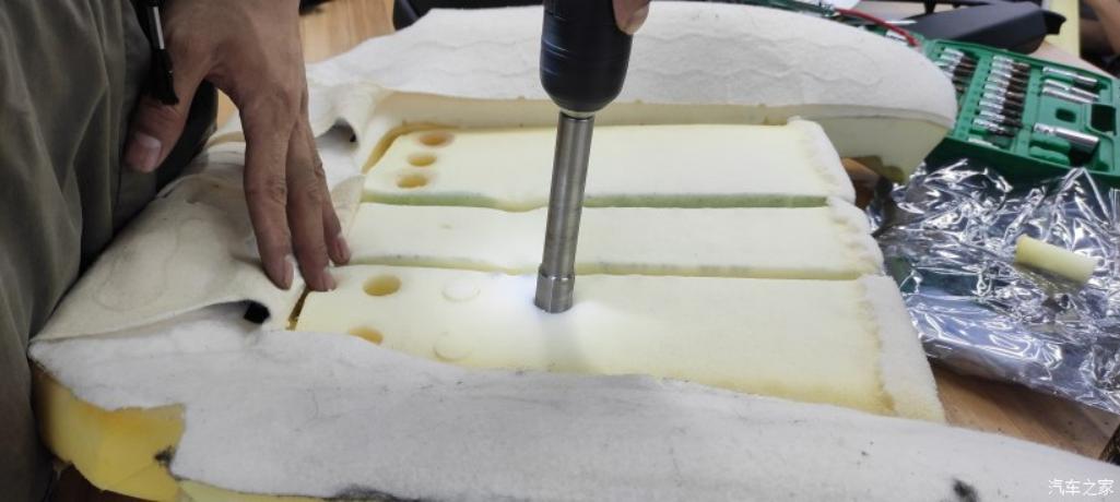 2021年宝马7系的座椅通风,夏日用车宝马