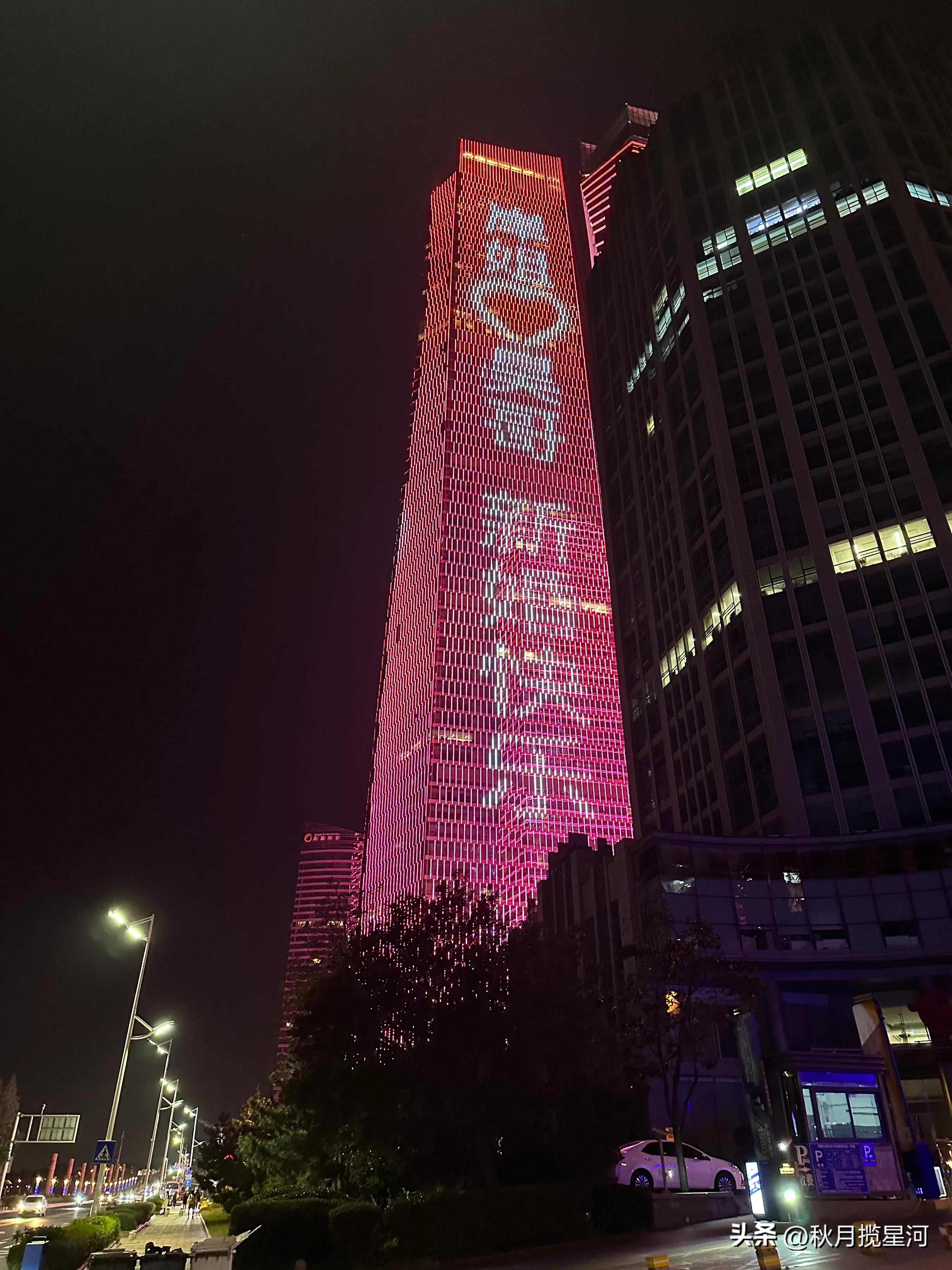 女儿出嫁妈妈穿什么衣服好看,女儿说妈妈穿好看句子