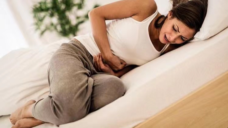 女子婚前检查有2个月身孕,婚前发现子宫有问题