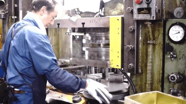 铁锅怎么分辨好铁还是差铁,便宜的铁锅和贵的铁锅有什么区别