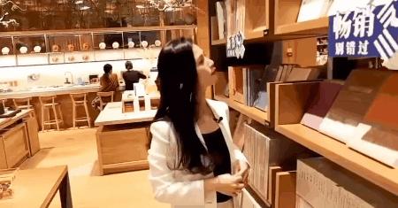 学会这三招让男人越来越爱你,做到这四点让男人越来越爱你