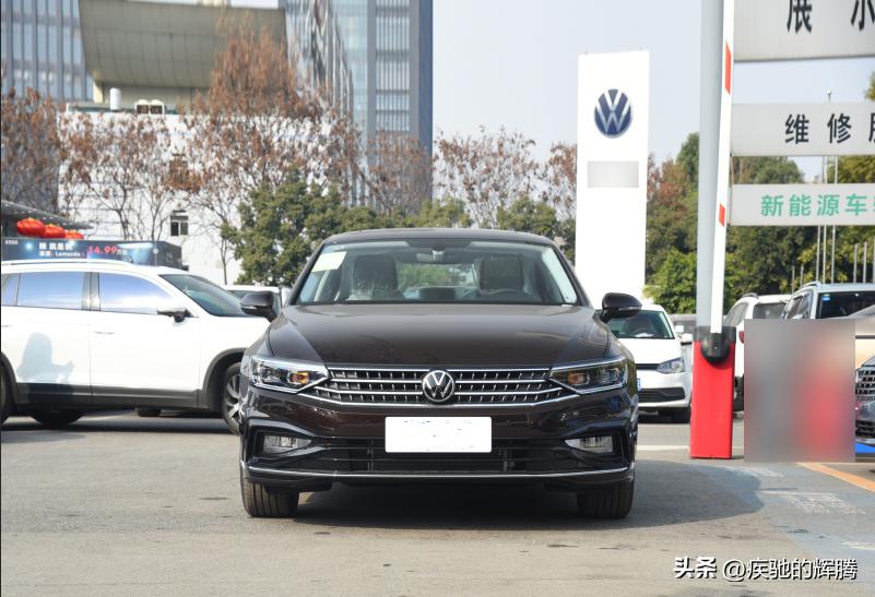 大众迈腾顶配2017款3.0v6发动机,3万多手动挡大众迈腾