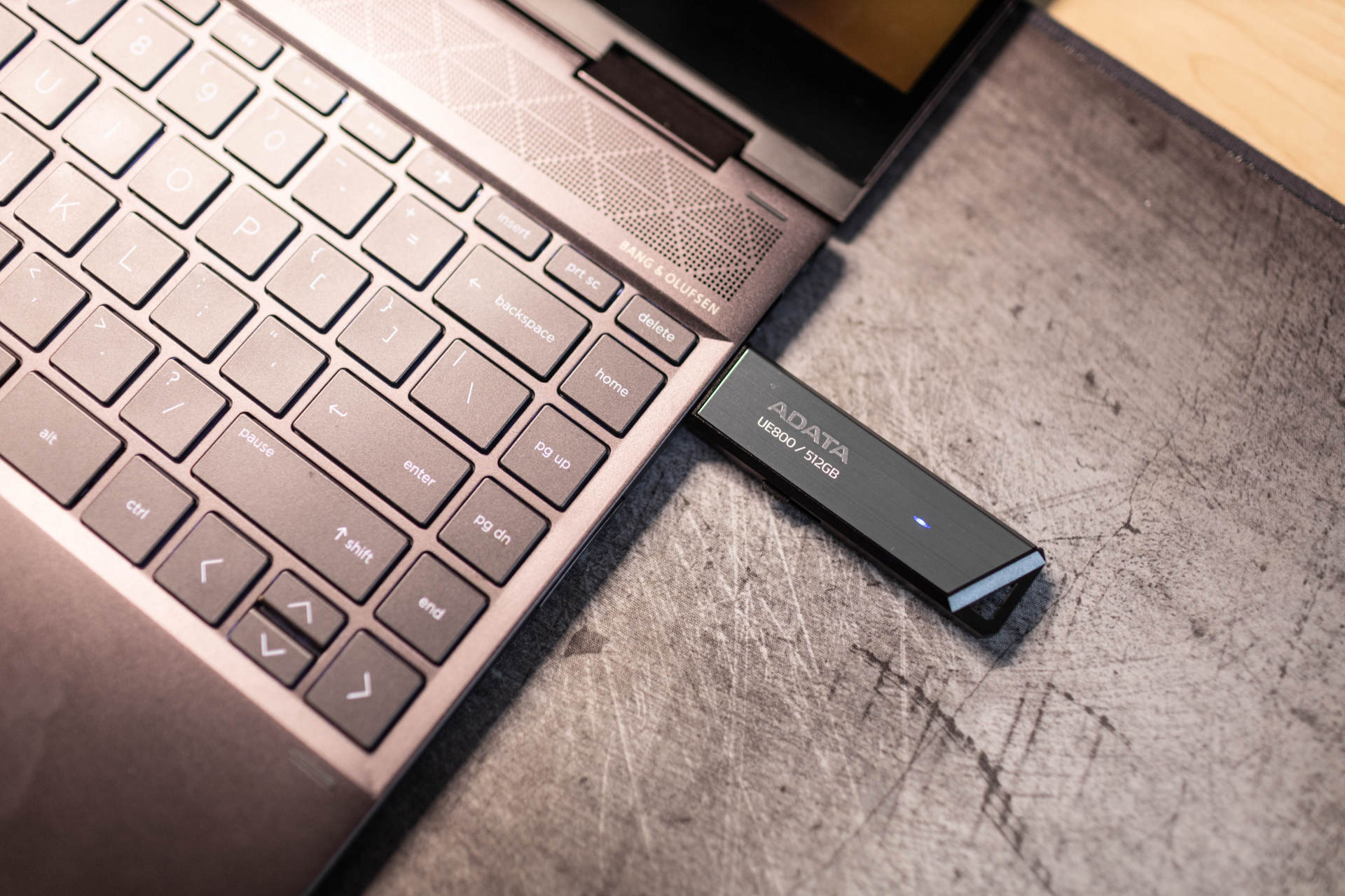 威刚ue800,adata威刚16gu盘