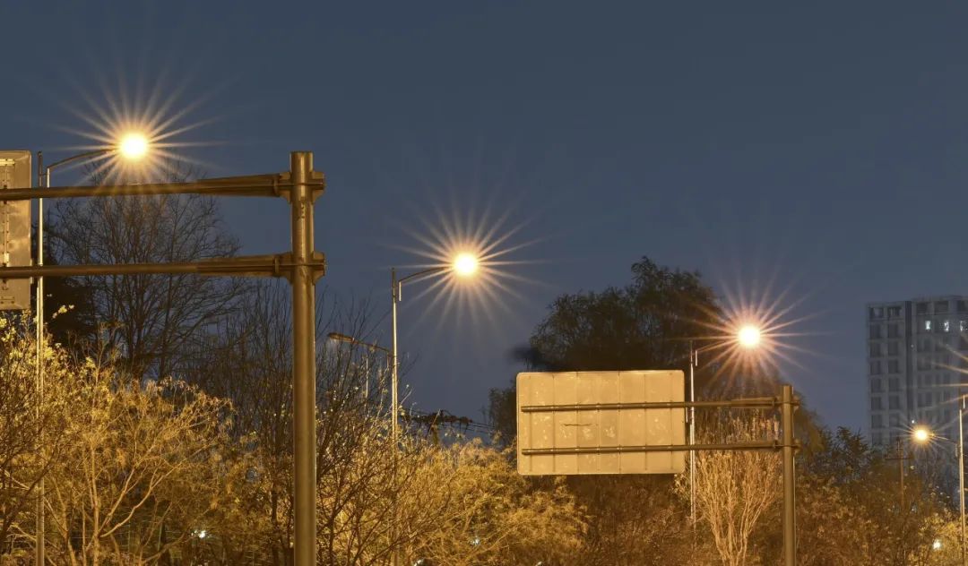 尼康z卡口85mmf1.8镜头评测欣赏,尼康全画幅50mmf1.8s和85mm1.8s