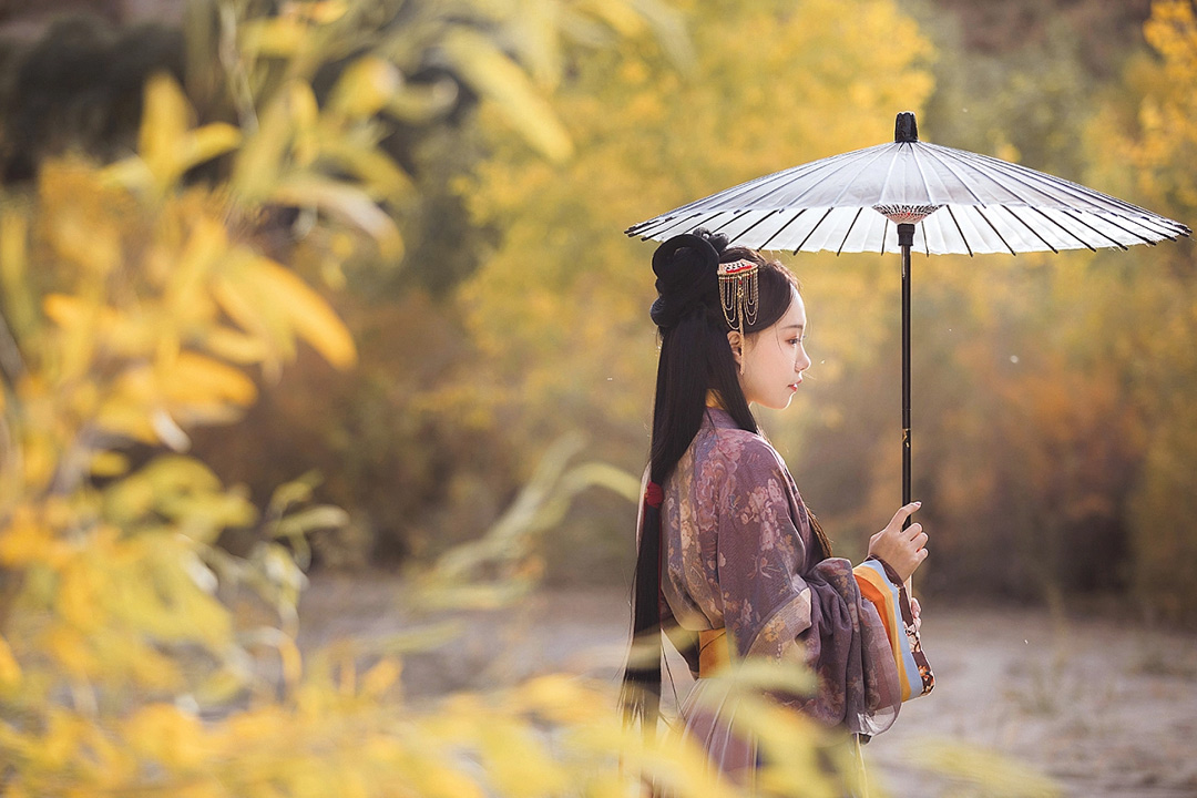 疏雨梧桐，惊破秋梦。10场诗词中的秋雨，写尽人生悲欢离合