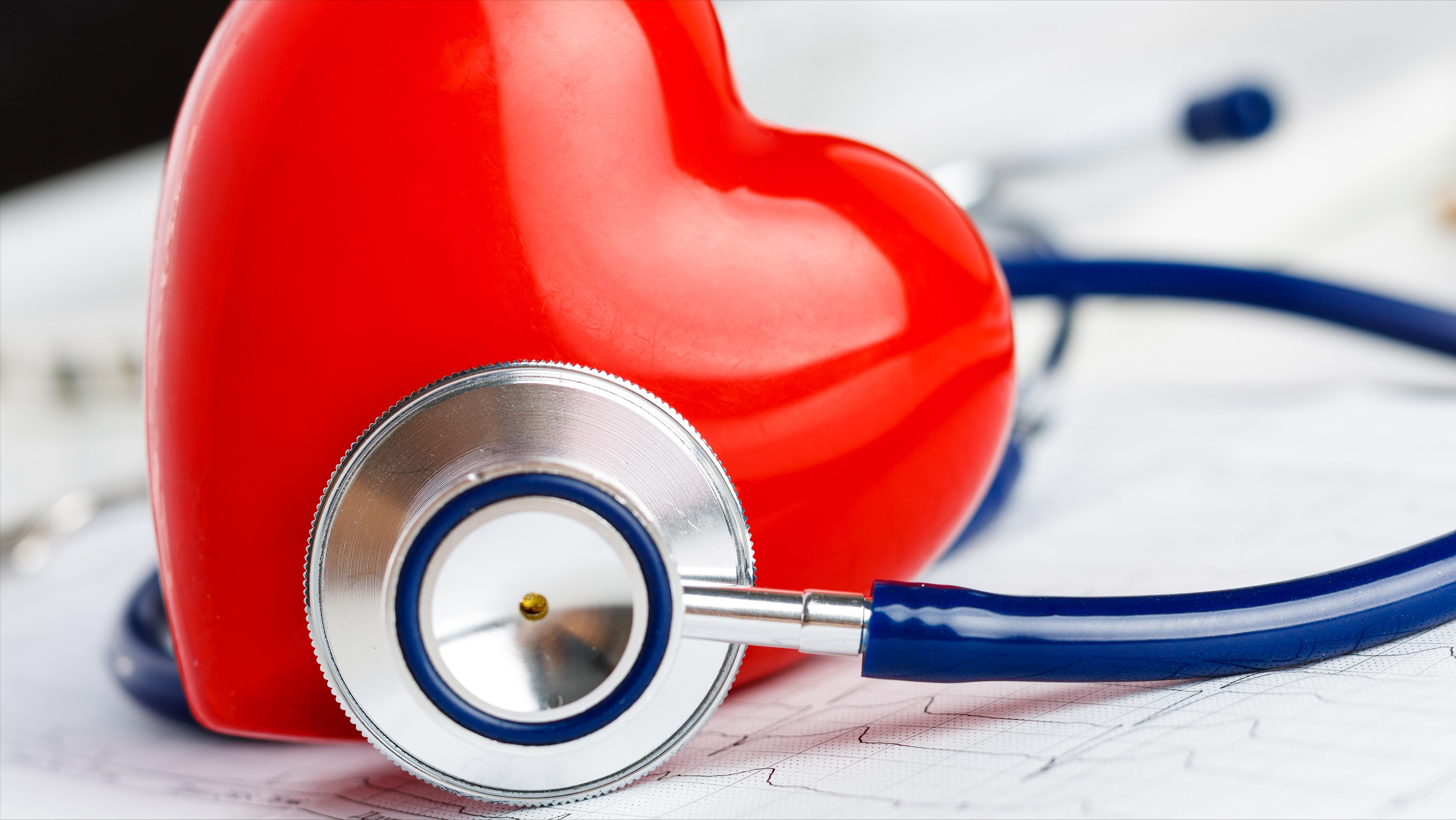 熬夜后感觉心脏累,熬夜之后的心脏疼可以恢复吗