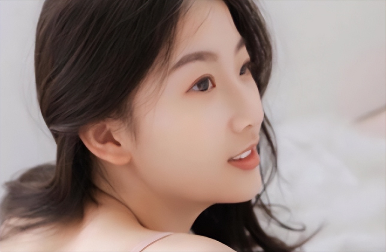 女生*体下**阴毛变黄怎么回事,是不是得了什么病?需要正确认识!