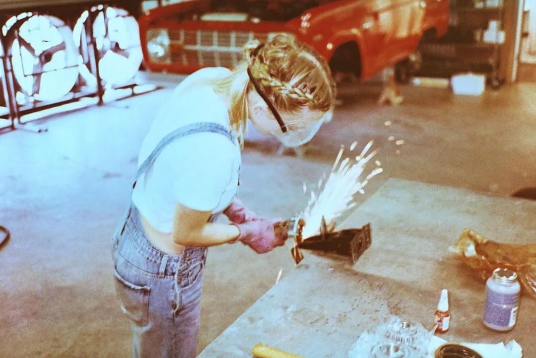 甜心脸蛋+*物尤**身材，但没人说她是花瓶