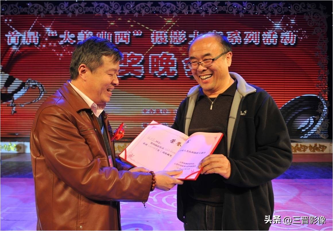 三脚架买怎样的,不同价位的三脚架有啥不同