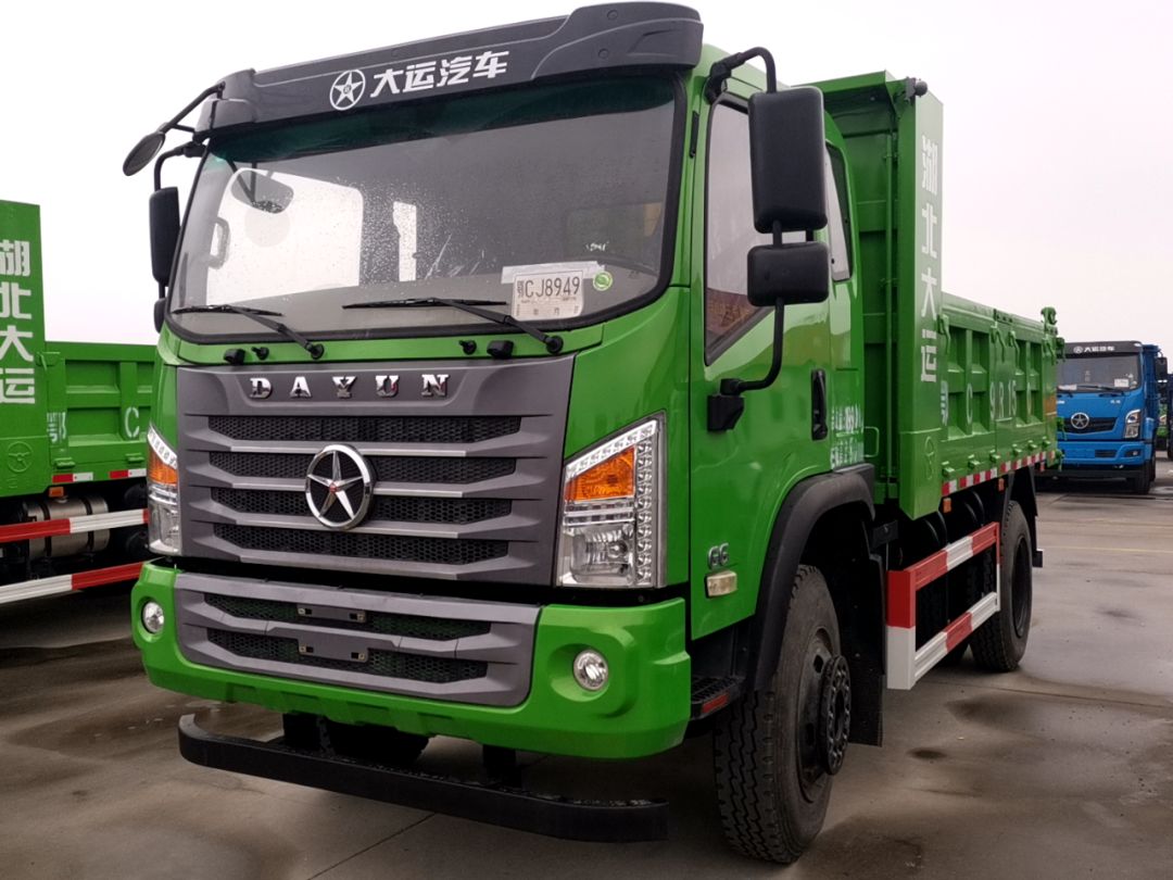 十堰龙信二手车市场雅阁,十堰龙信国际汽车城二手车直播