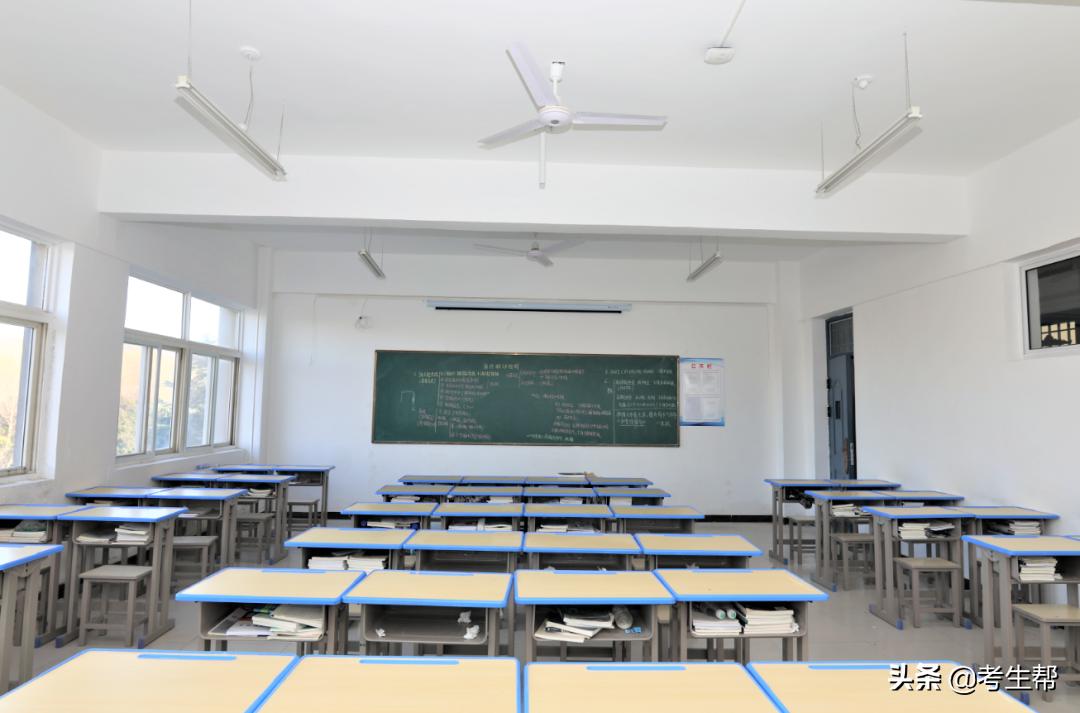 西安铁道技师学院参观,西安铁道技师学院最新图