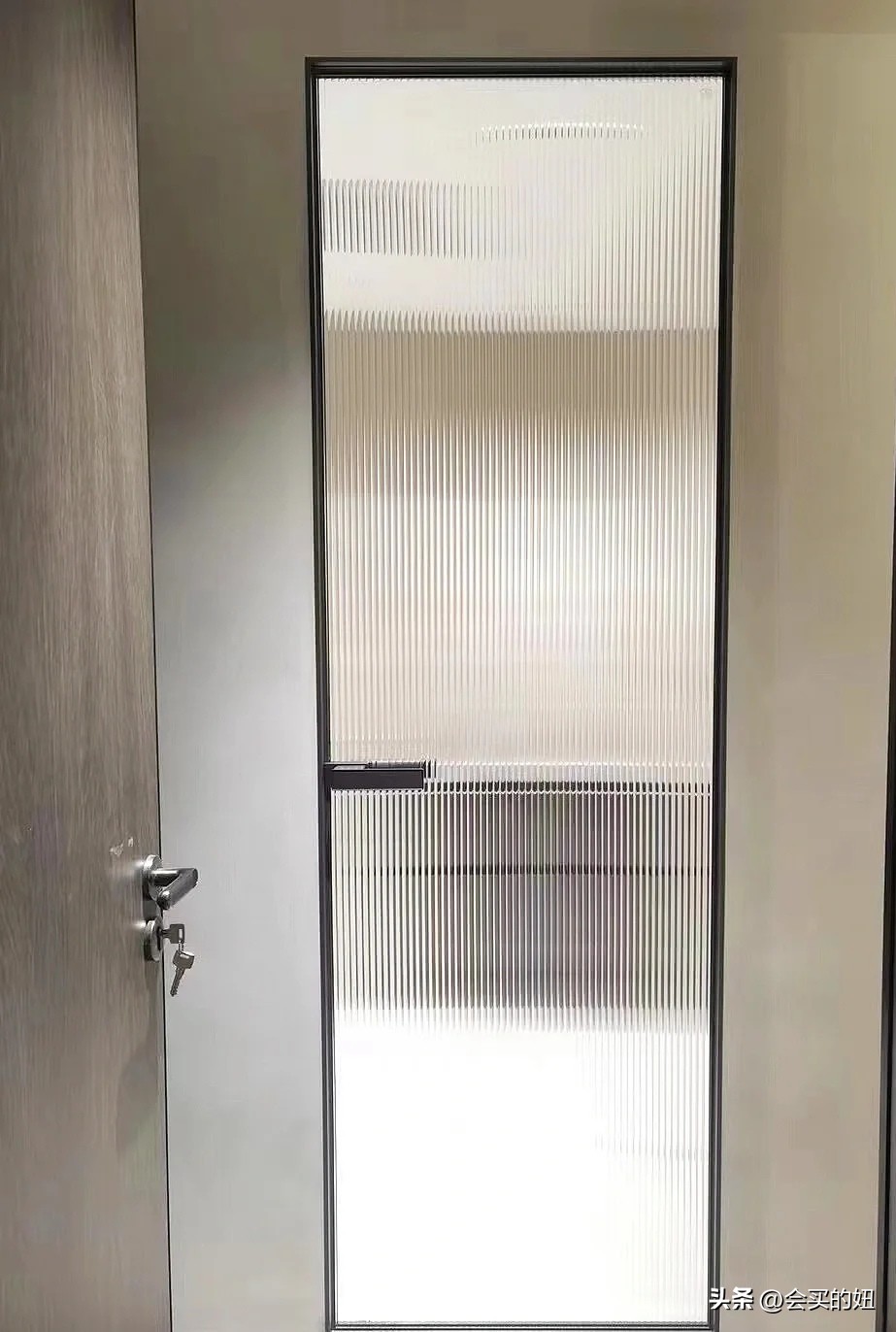 长虹玻璃门注意事项,长虹隔断玻璃门避免踩坑