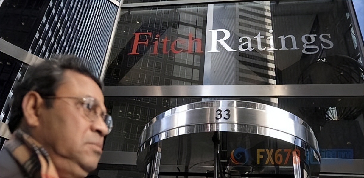 中方抛售千亿美债,做空华尔街对中国影响